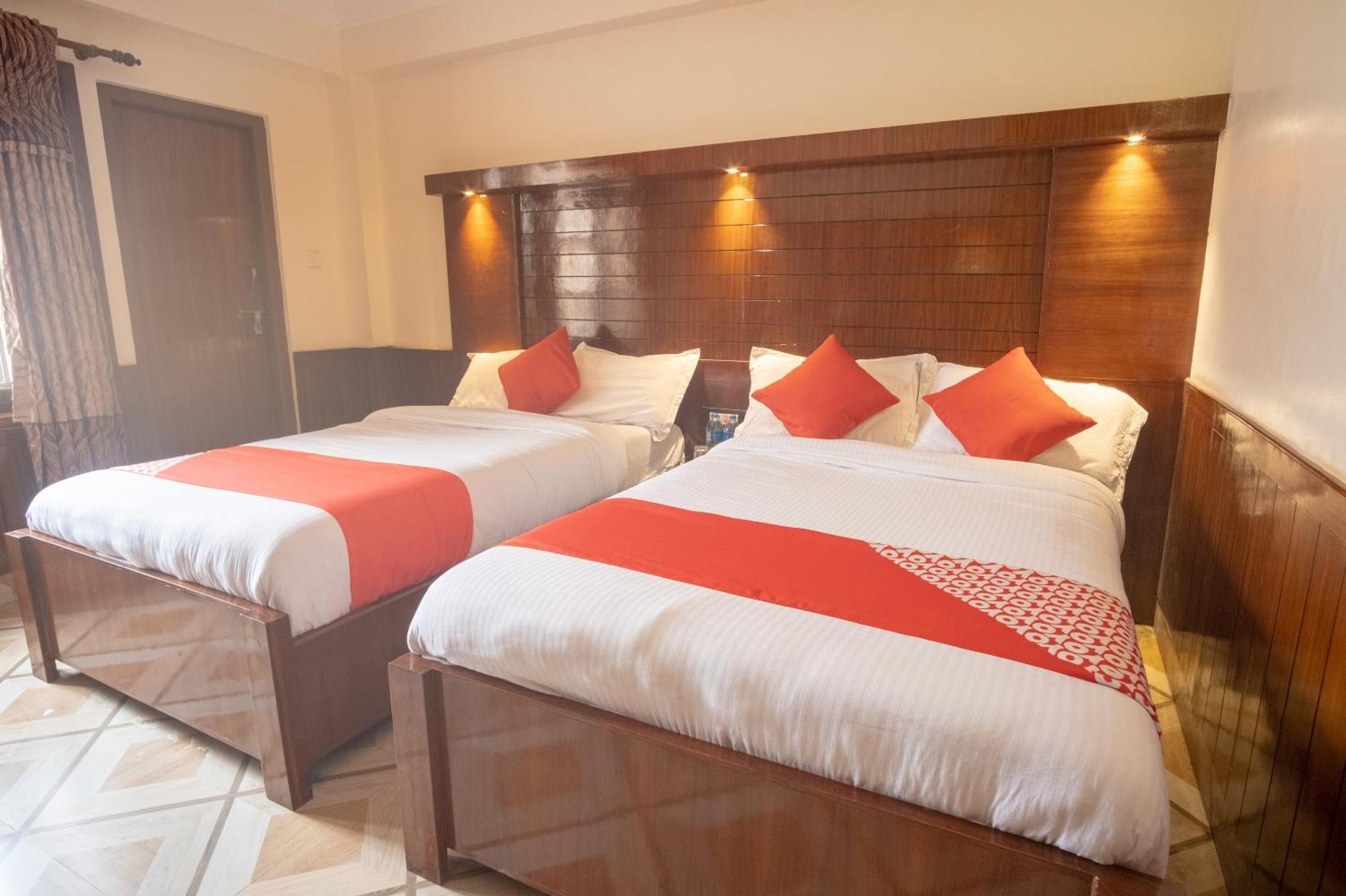 Oyo 304 Hotel Manama Balaju Ngoại thất bức ảnh