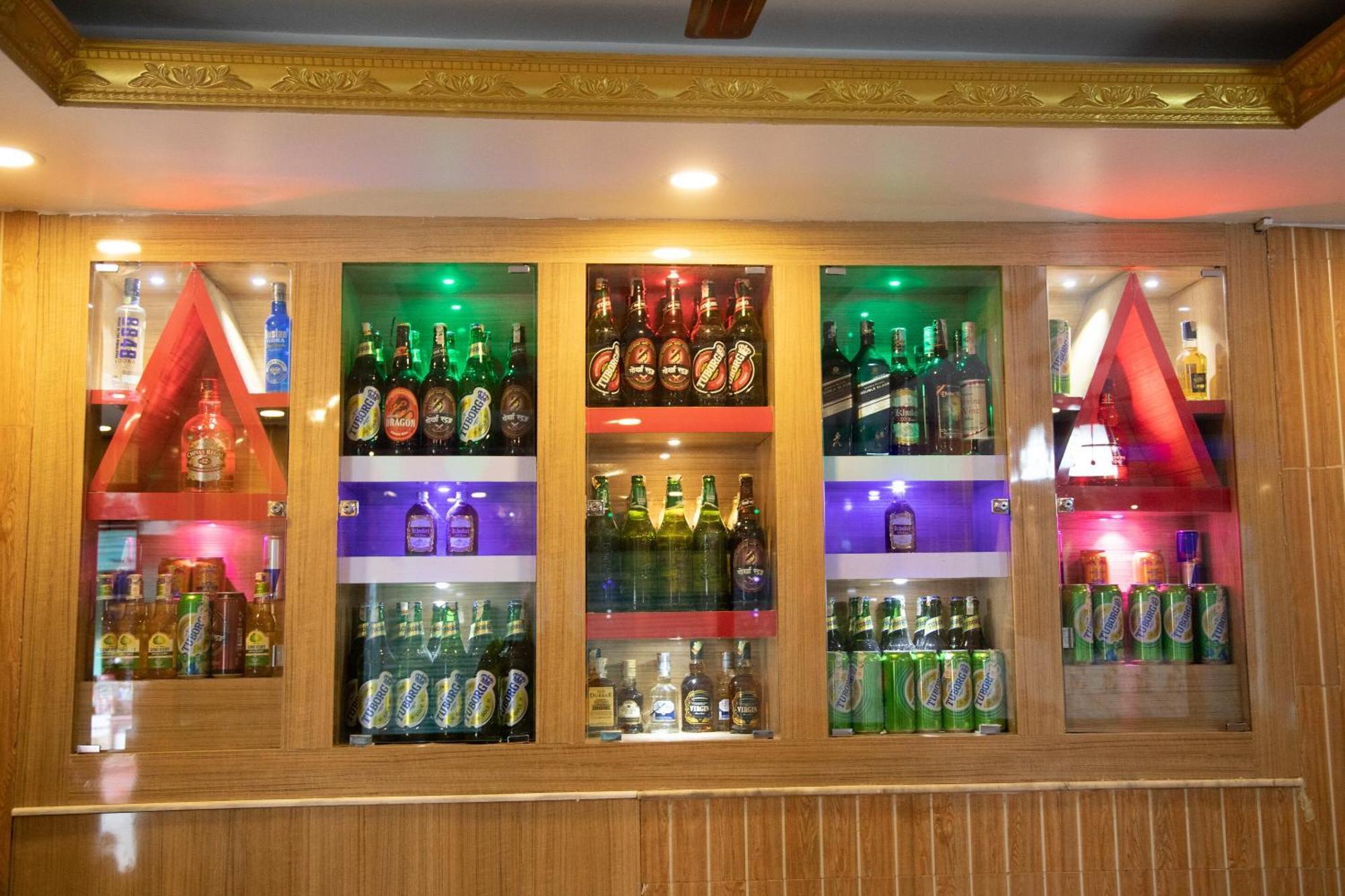 Oyo 304 Hotel Manama Balaju Ngoại thất bức ảnh