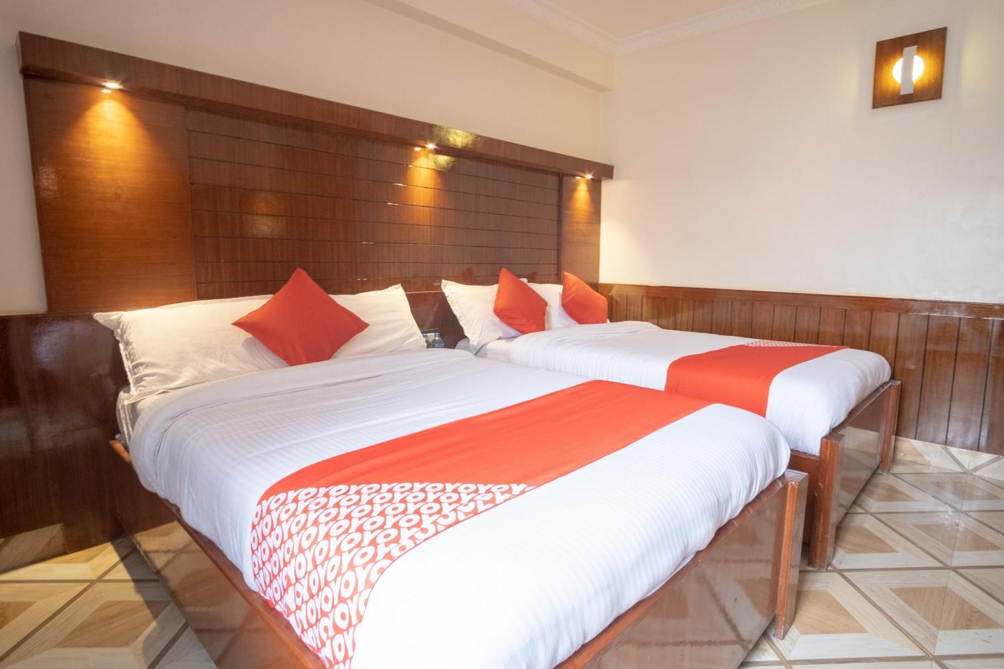 Oyo 304 Hotel Manama Balaju Ngoại thất bức ảnh